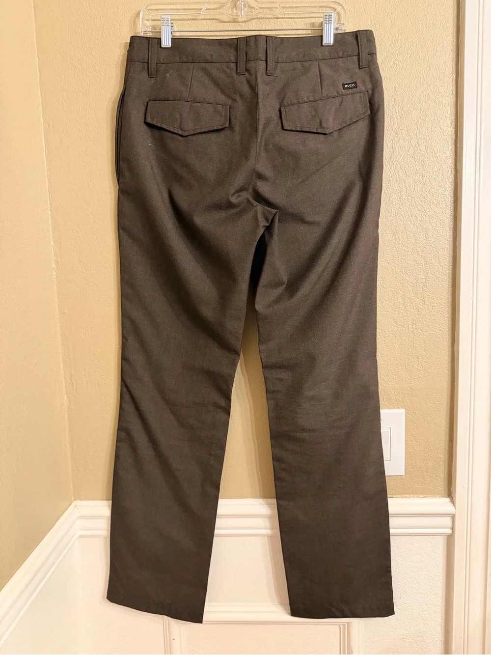 RVCA Men's Classic Straight Fit Brown chinos